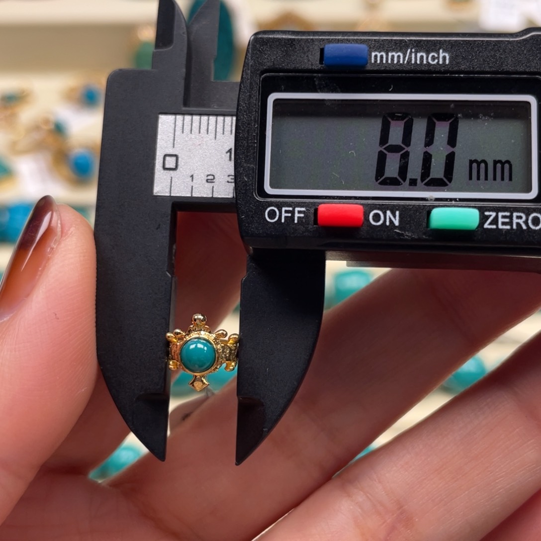 18K金镶嵌绿松石珠宝奇石皇冠