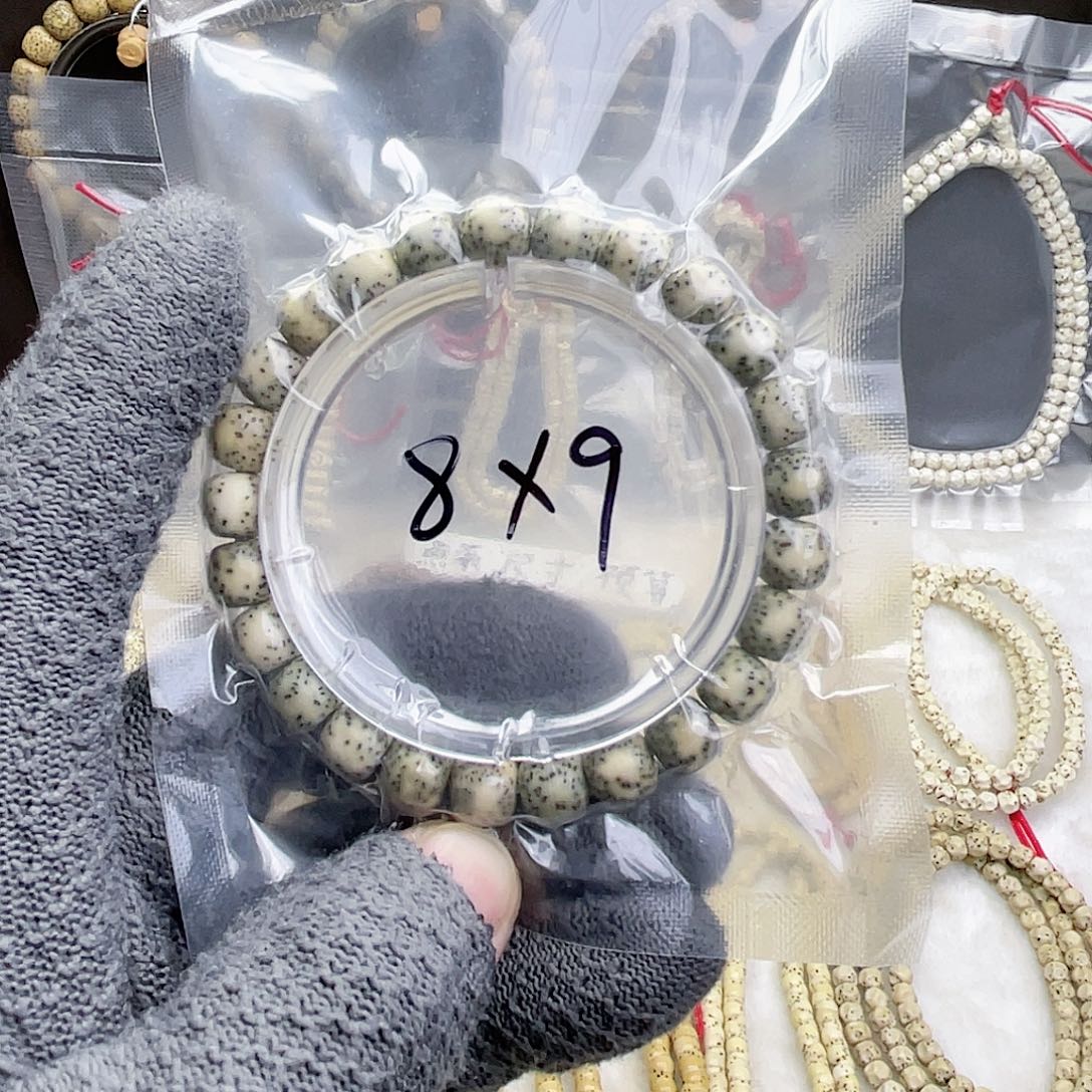 9*8海南原生态石玉料桶珠单圈