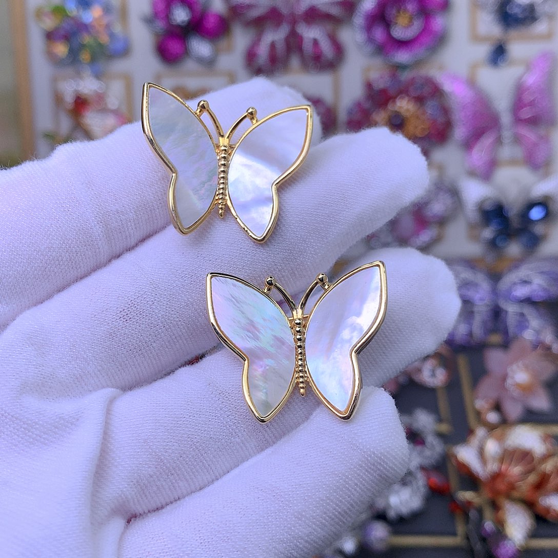 合成立方氧化锆铜胸针2个