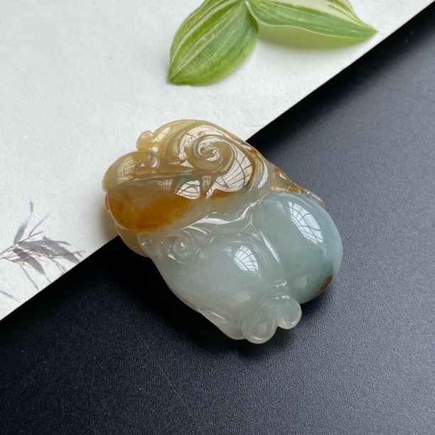 天然缅甸翡翠A货如意吊坠