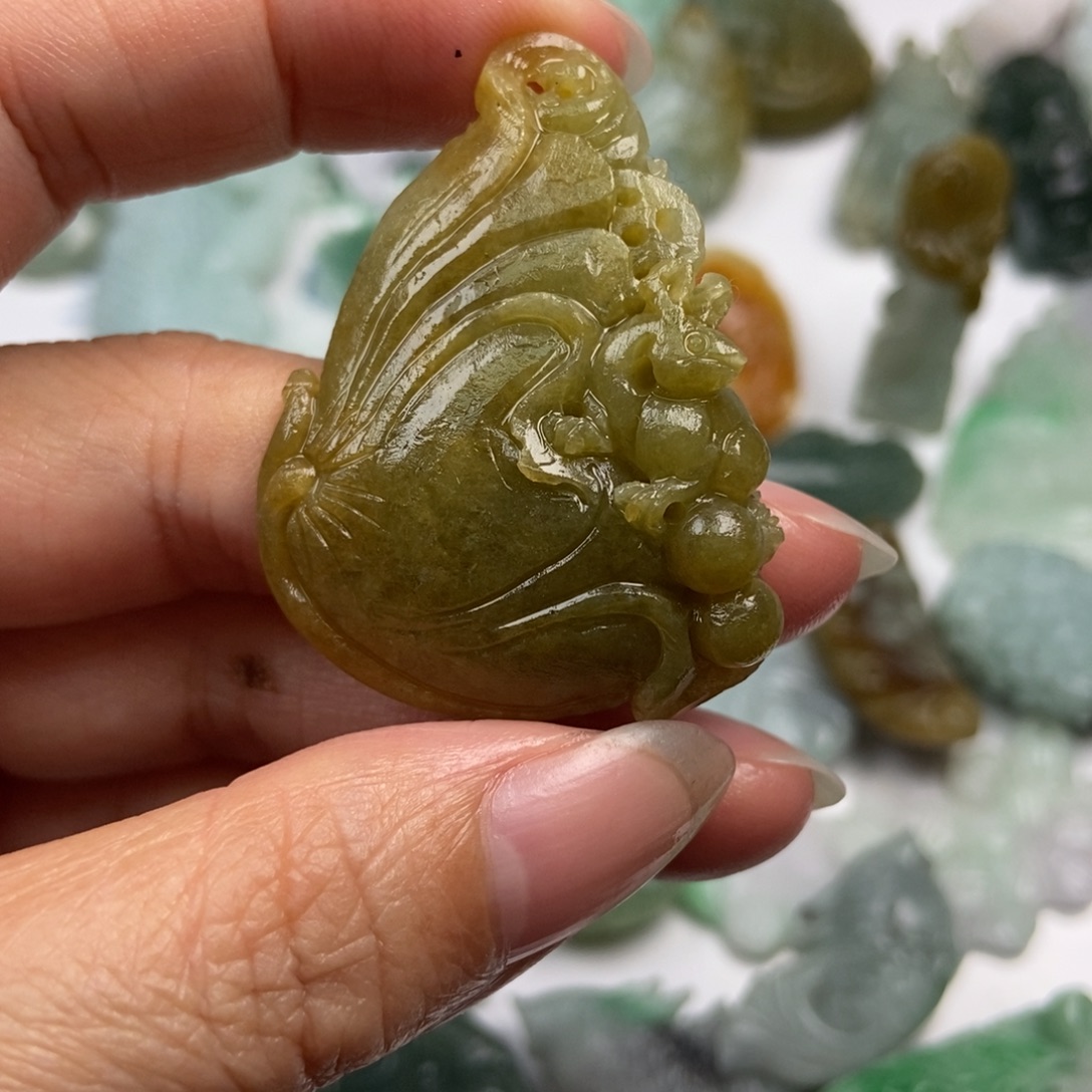 定制翡翠未镶嵌翡翠