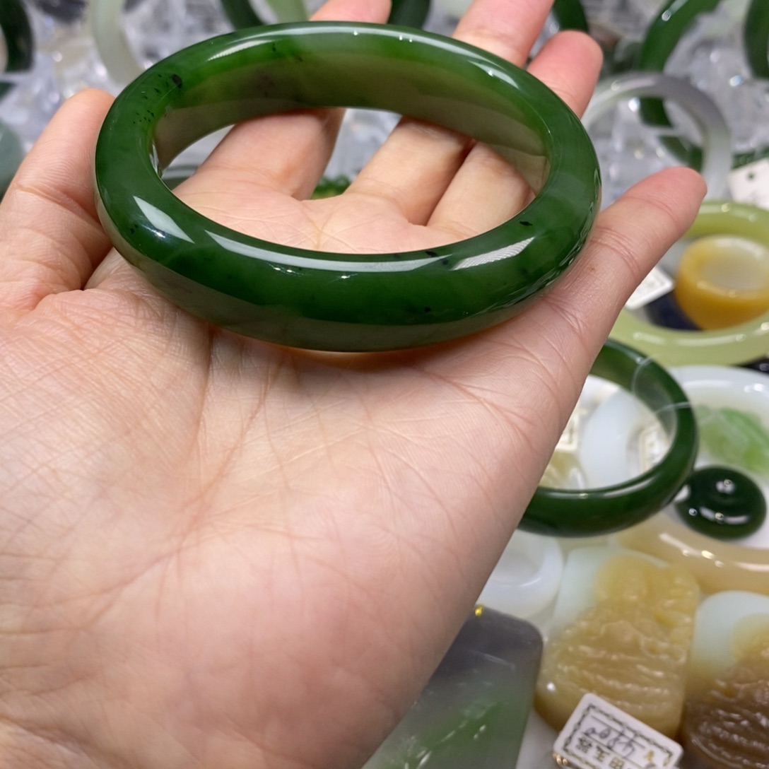 小***、和田玉未镶嵌手镯