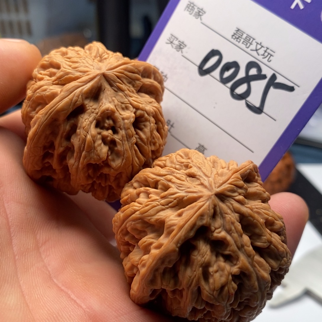 文玩核桃吊坠0085