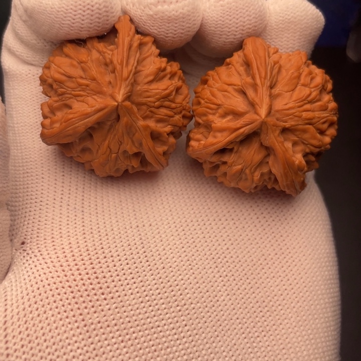 文玩核桃吊坠盘山