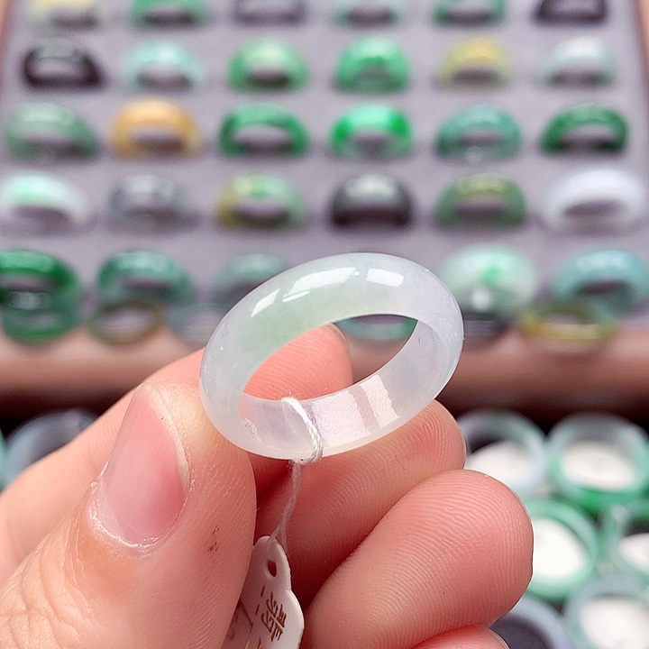 翡翠戒指未镶嵌17-18号