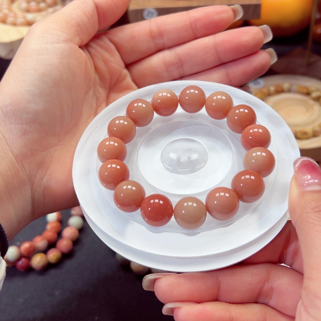 石英质玉手链未镶嵌远****?42