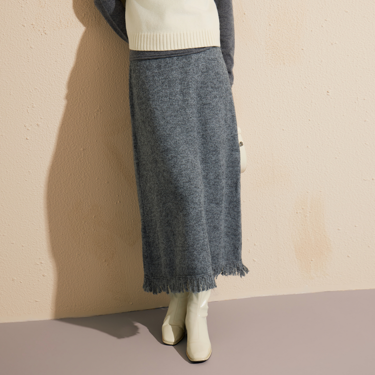 西町村屋简约半身裙女装2025冬季新款气质通勤百搭摆裙XHAD10162