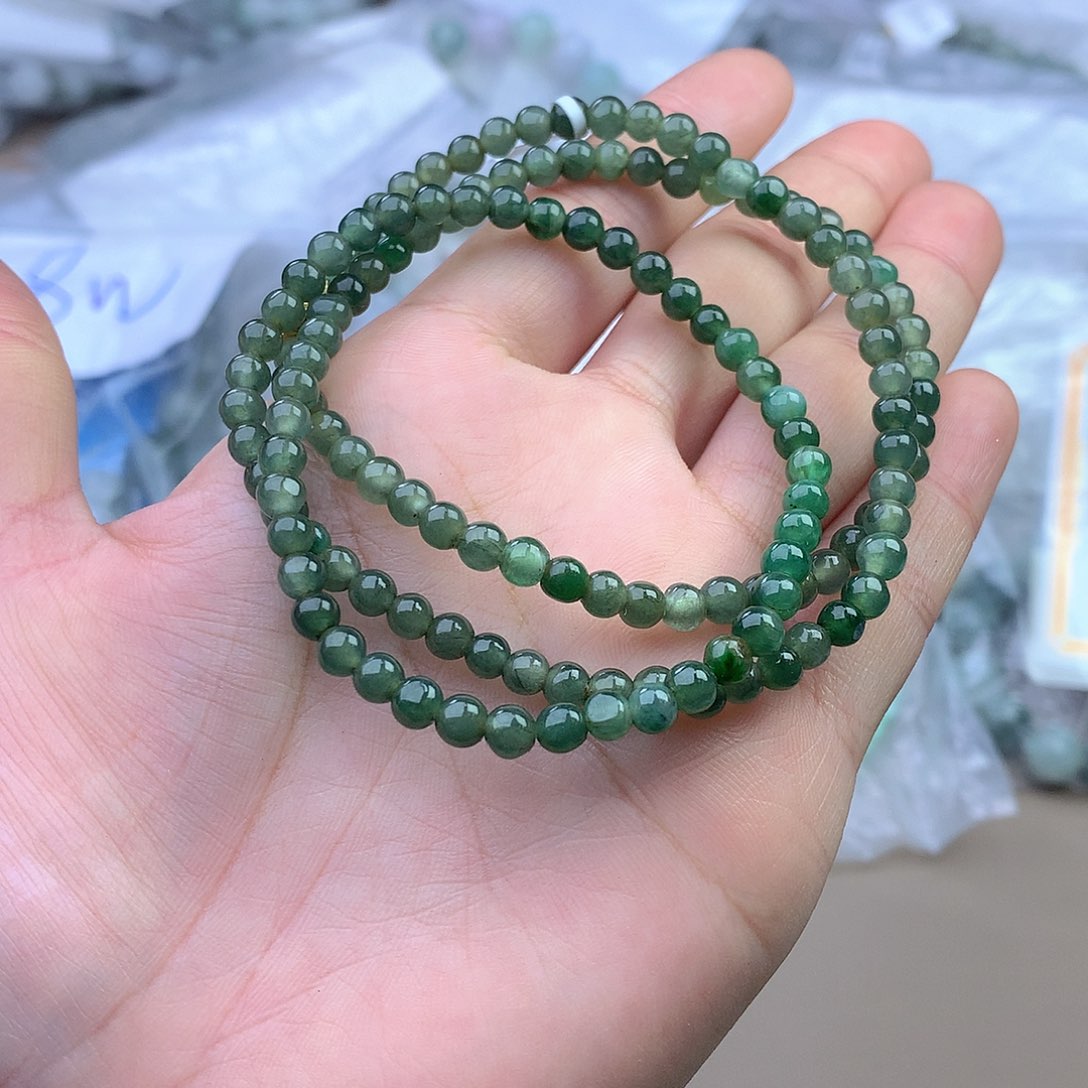 未镶嵌手串定制翡翠