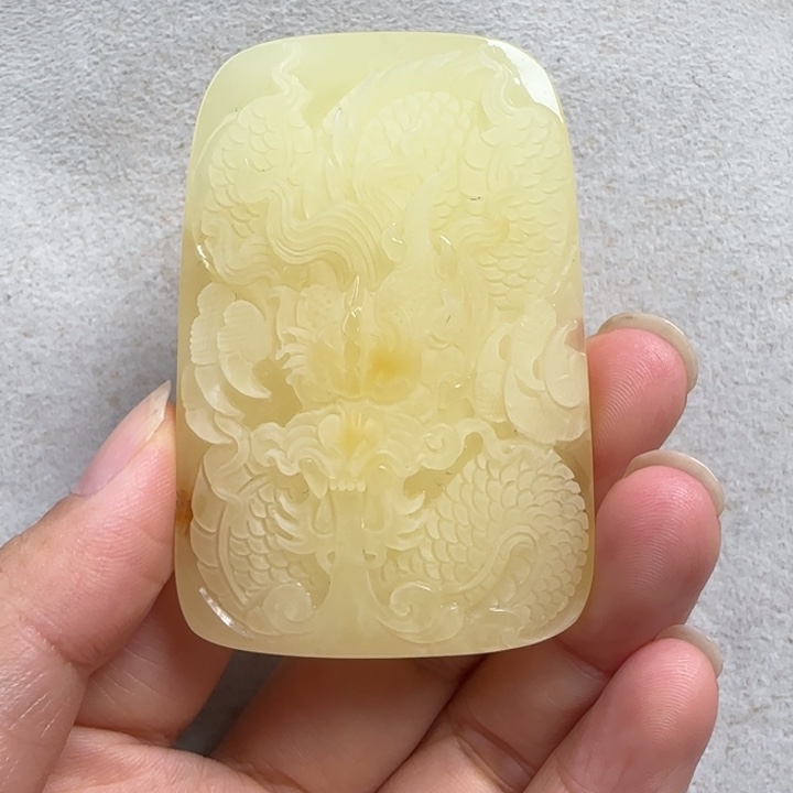 蜜蜡未镶嵌珠宝奇石