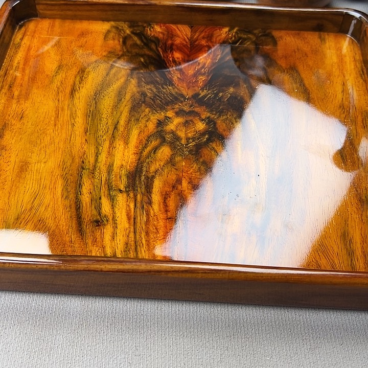 阿***哦老挝大红酸枝茶盘一个