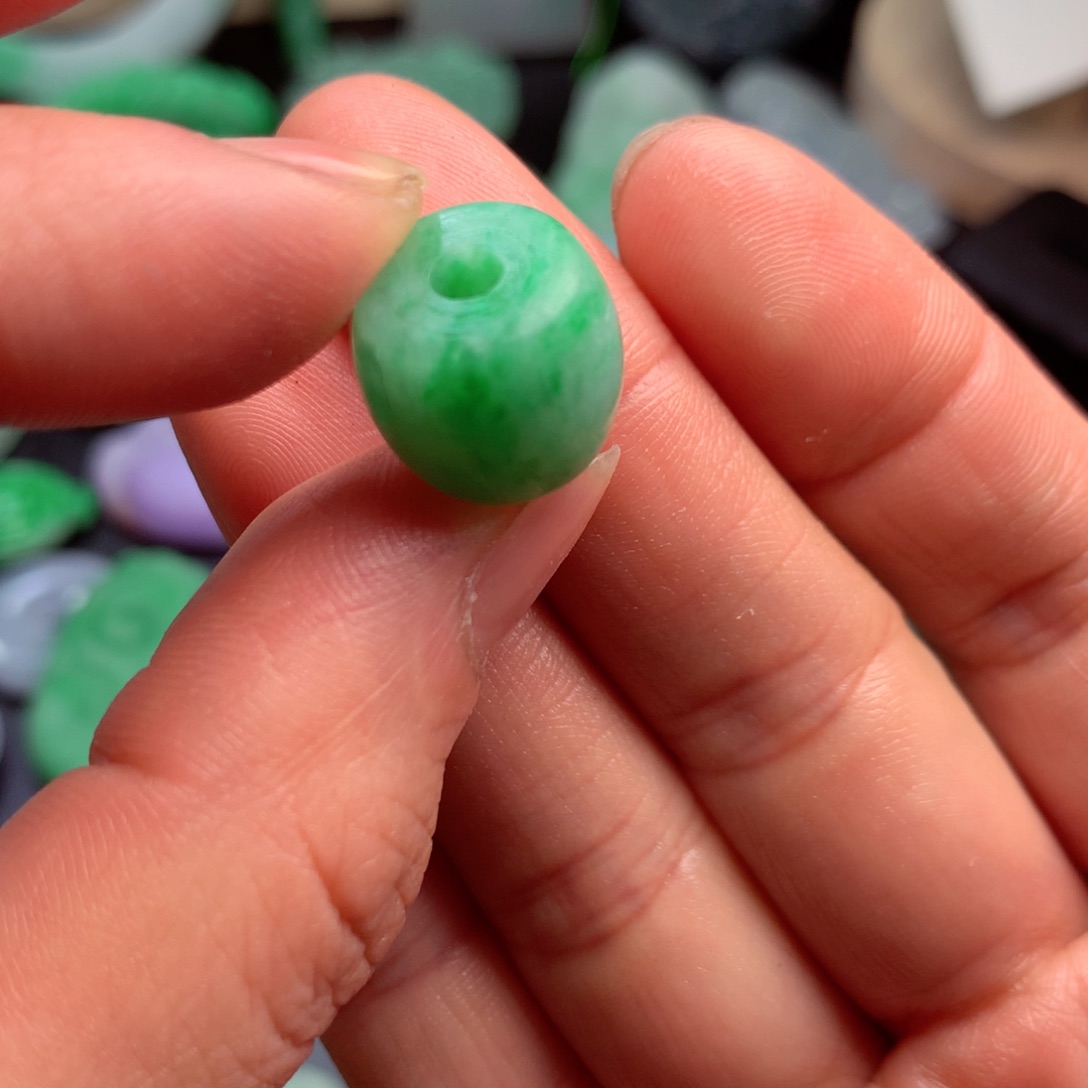 未镶嵌定制翡翠翡翠