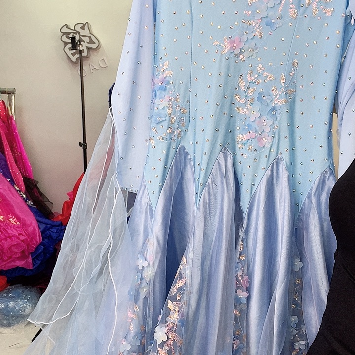 交谊舞的舞蹈动作和舞蹈