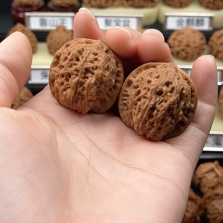 文玩核桃把件血麒麟32尺1905