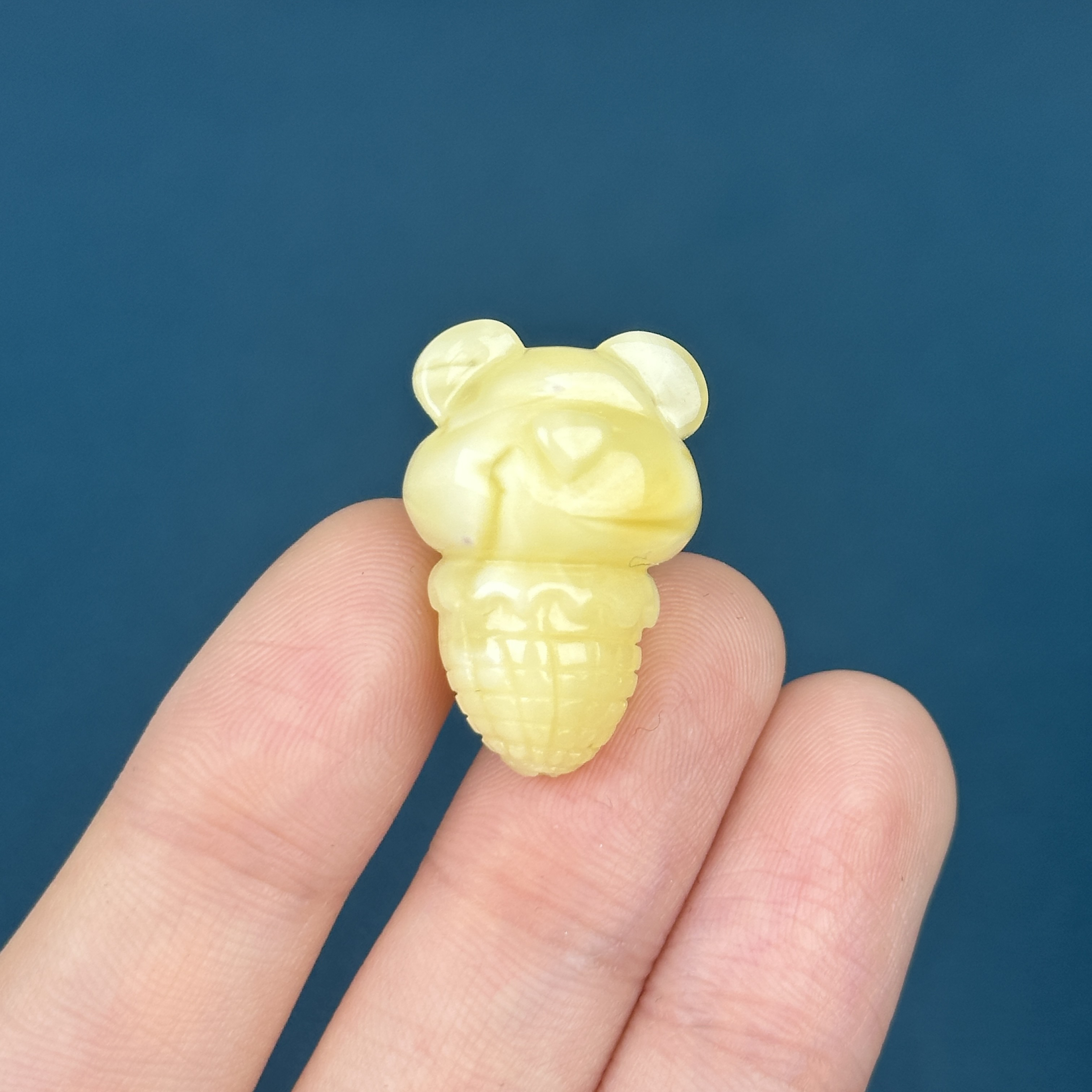 D7242天然蜜蜡 瑕疵特价小熊 17*27*13mm支持复检假一罚十