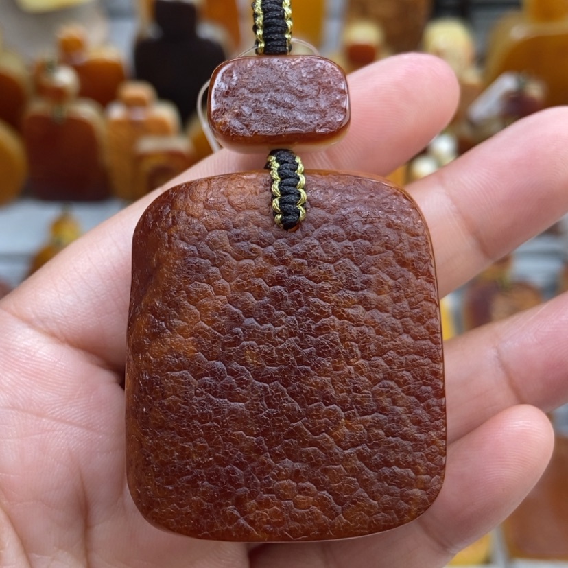 【闪购商品】琥珀颈饰未镶嵌