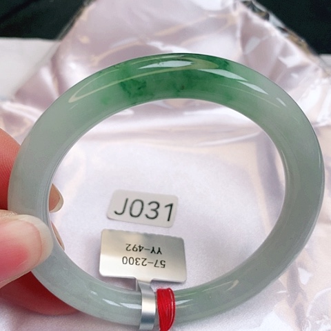 【闪购商品】翡翠手镯未镶嵌缅甸天然a货翡翠