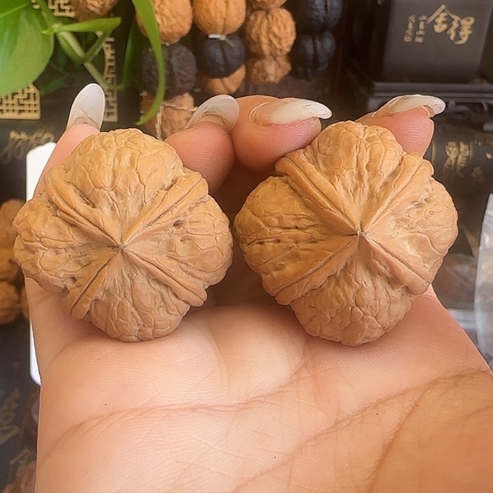 文玩核桃吊坠南瓜四棱37