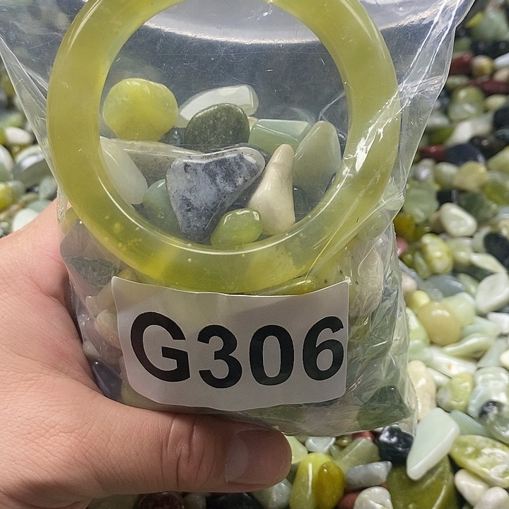 岫玉鱼缸石未镶嵌