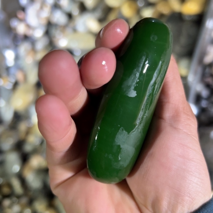 和田玉（糖玉）未镶嵌珠宝奇石