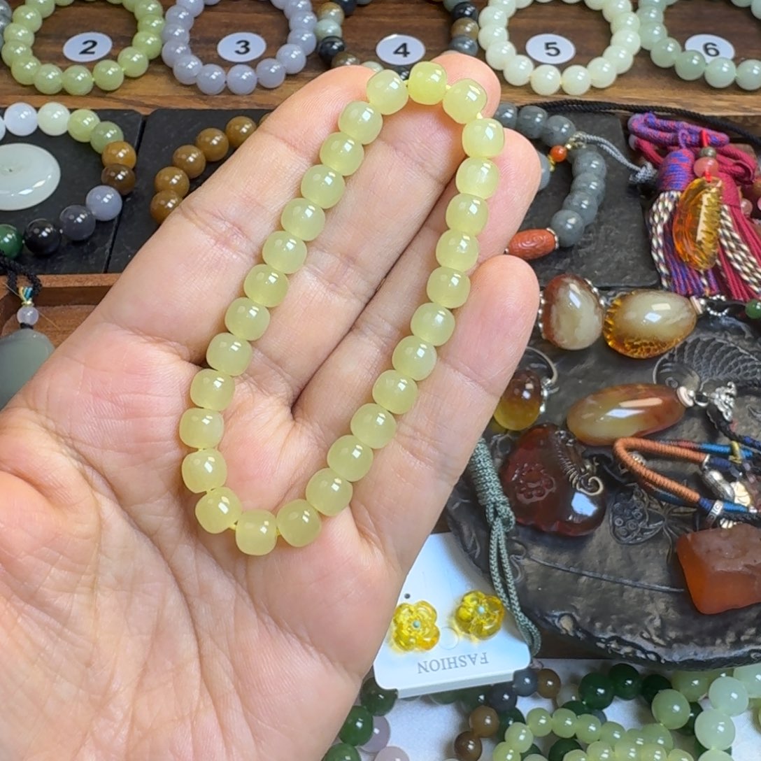 梦***少和田玉未镶嵌手链