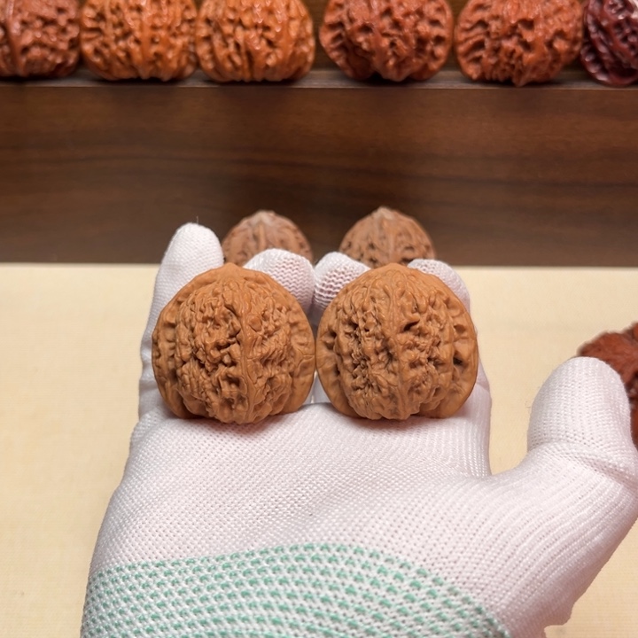 文玩核桃把件蚂蚁沟38