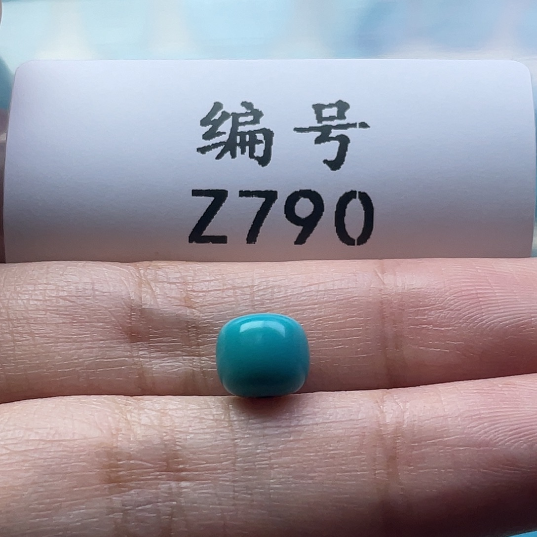 丫***爸绿松石未镶嵌颈饰