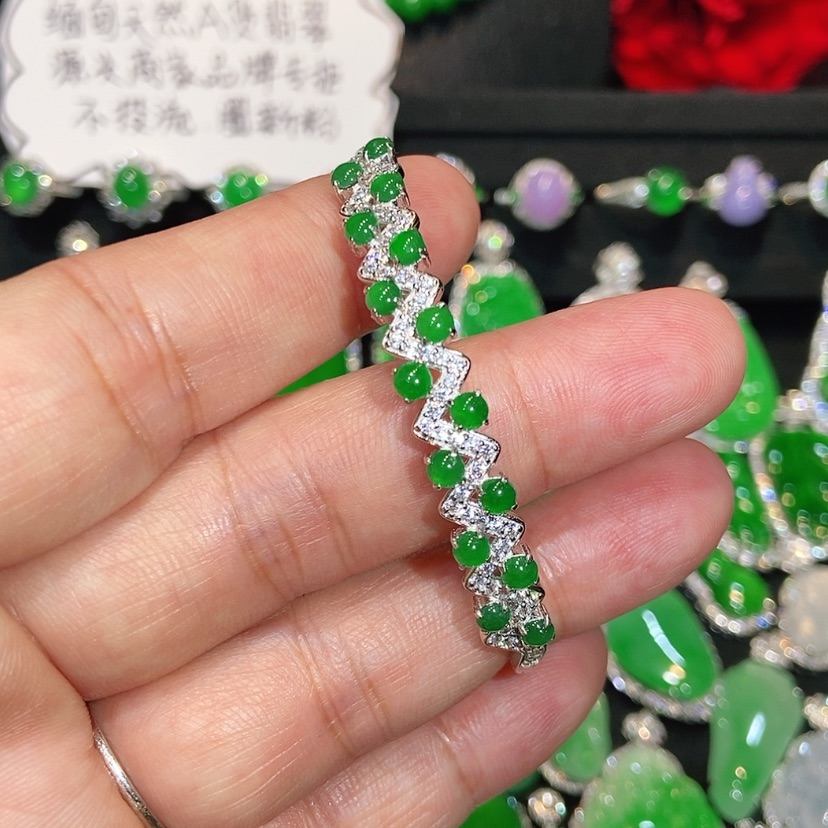 【闪购商品】未镶嵌手镯翡翠天然翡翠