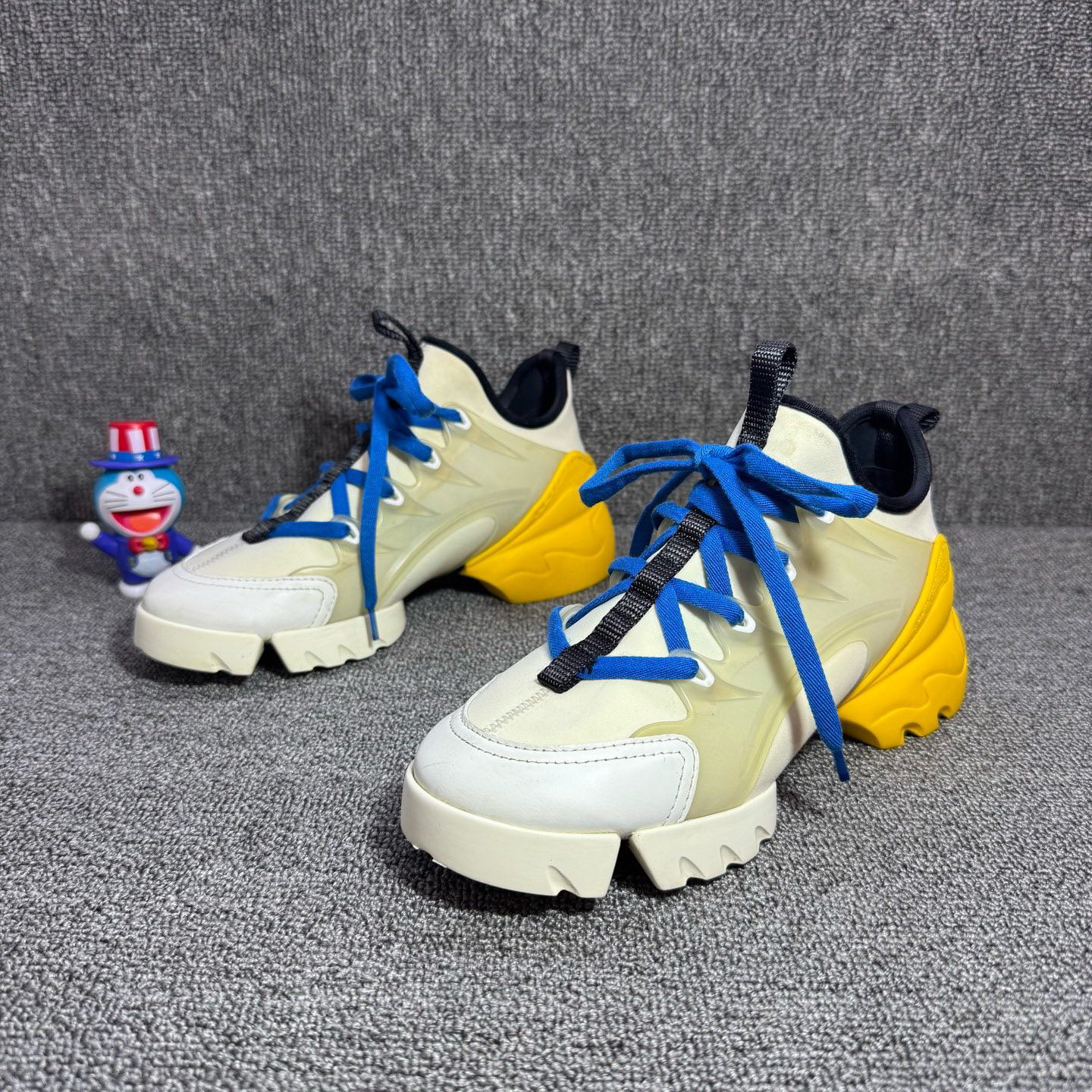 95新 DIOR/迪奥 34.5码 白蓝黄拼色老爹鞋 D1880