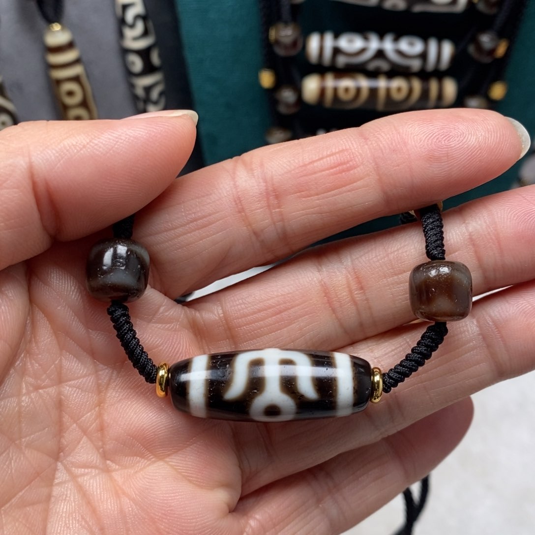 玛瑙/玉髓颈饰合金