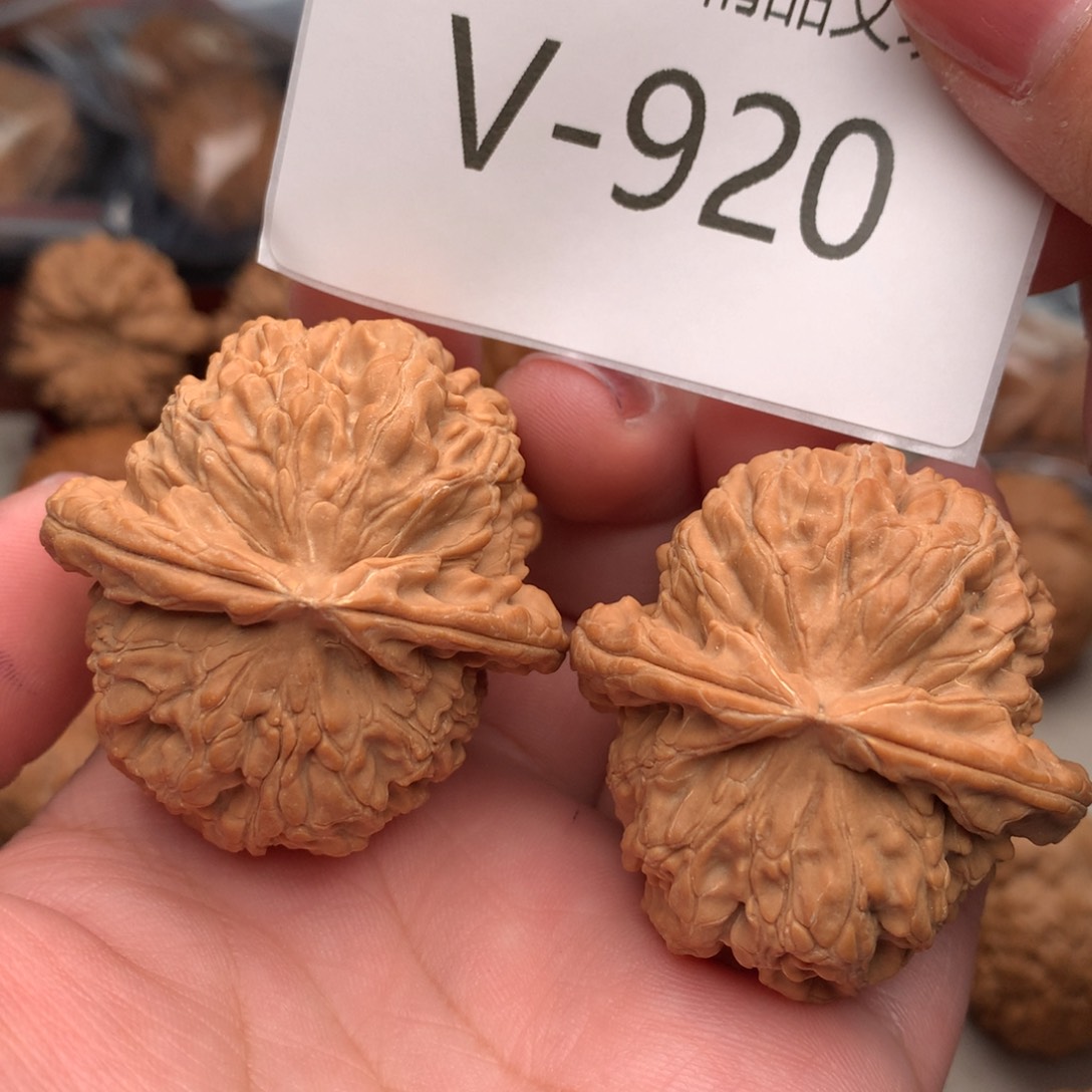 文玩核桃把件42球白………