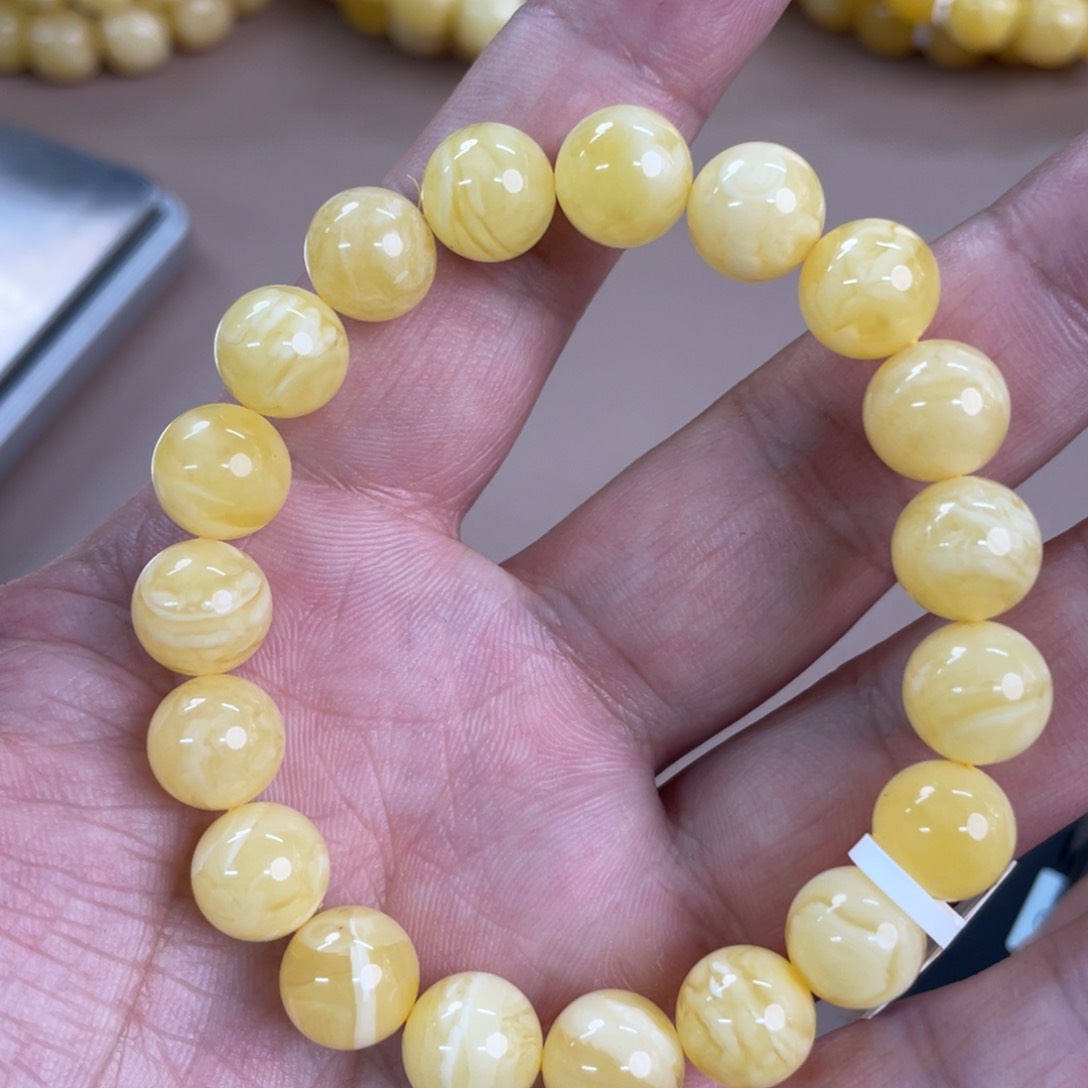 琥珀裸石未镶嵌02600000000