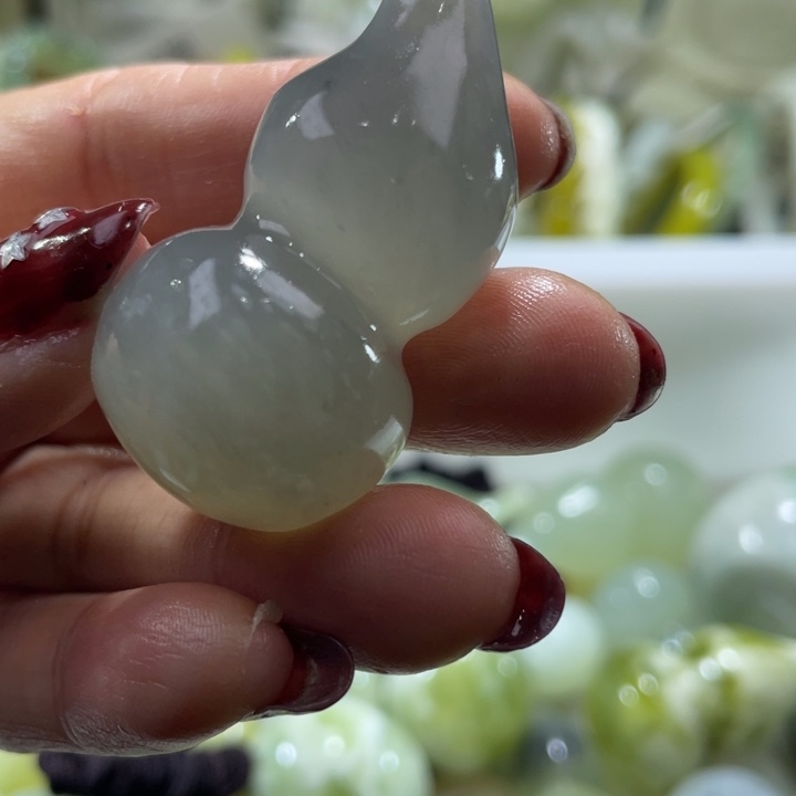 岫玉未镶嵌手把吊坠