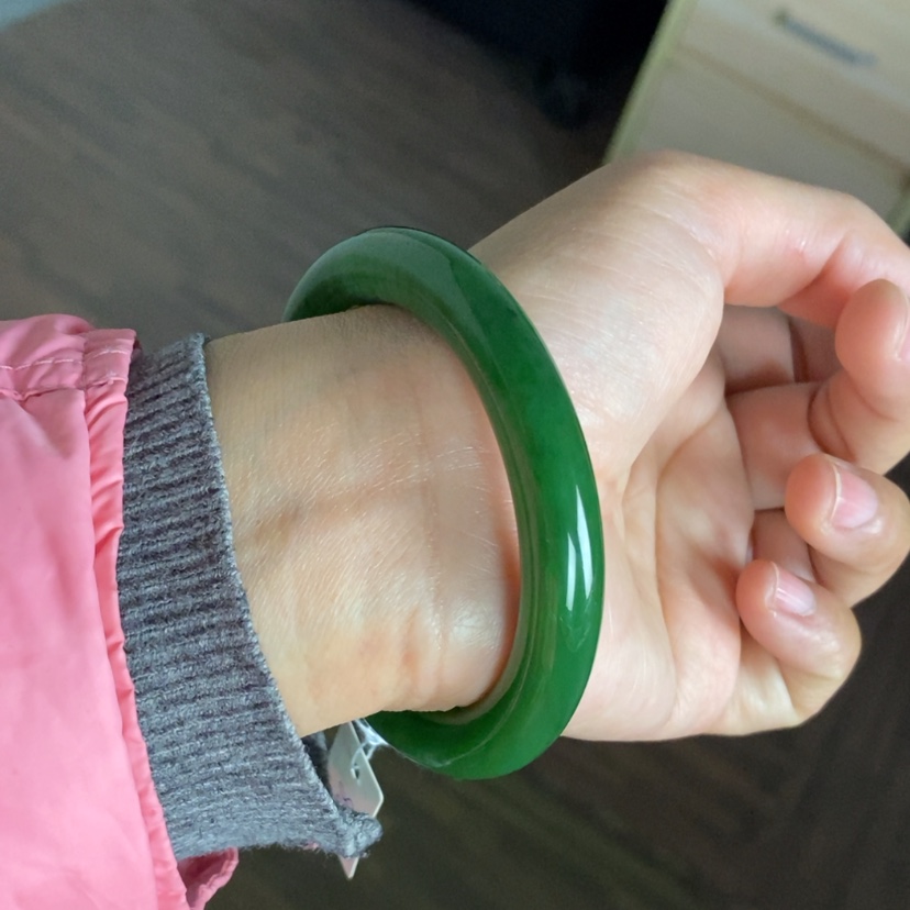 【闪购商品】未镶嵌手镯和田玉（碧玉）