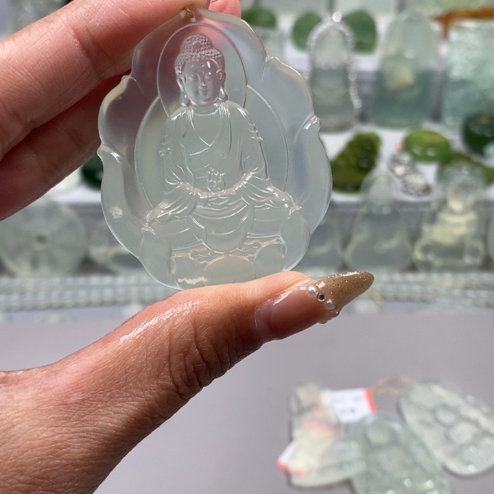 蛇纹石玉颈饰未镶嵌鱼*水