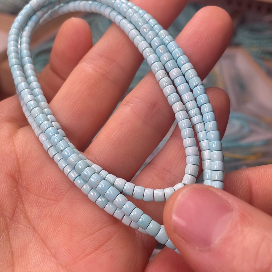 绿松石未镶嵌颈饰