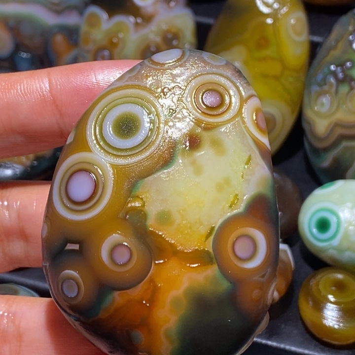 玛瑙/玉髓未镶嵌珠宝奇石78