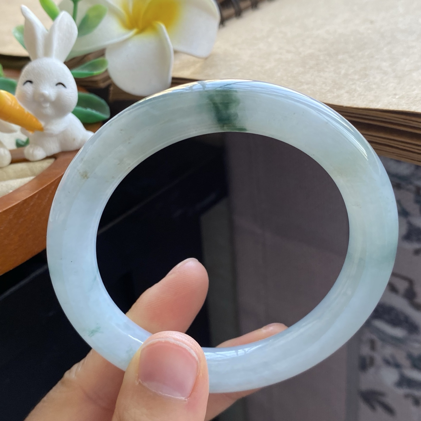 02.12批570号58.3-10.8-10.4！圆条！幽深的飘花！天然翡翠手镯