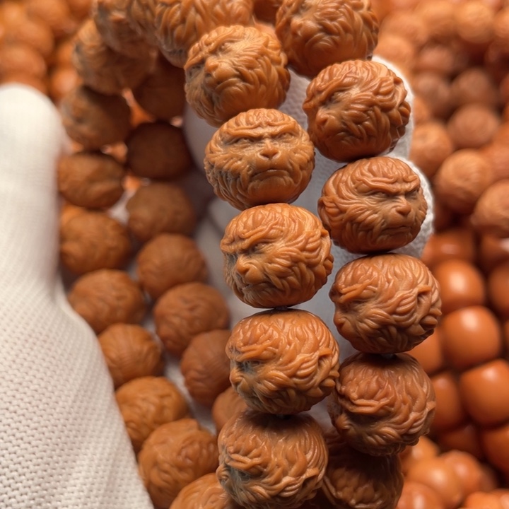 猴头核桃吊坠开*心斗战胜佛