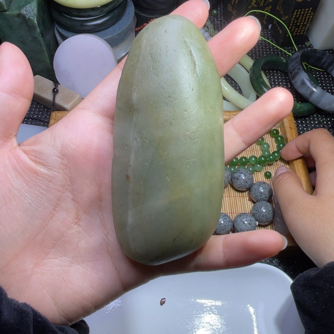 未镶嵌和田玉珠宝半成品11