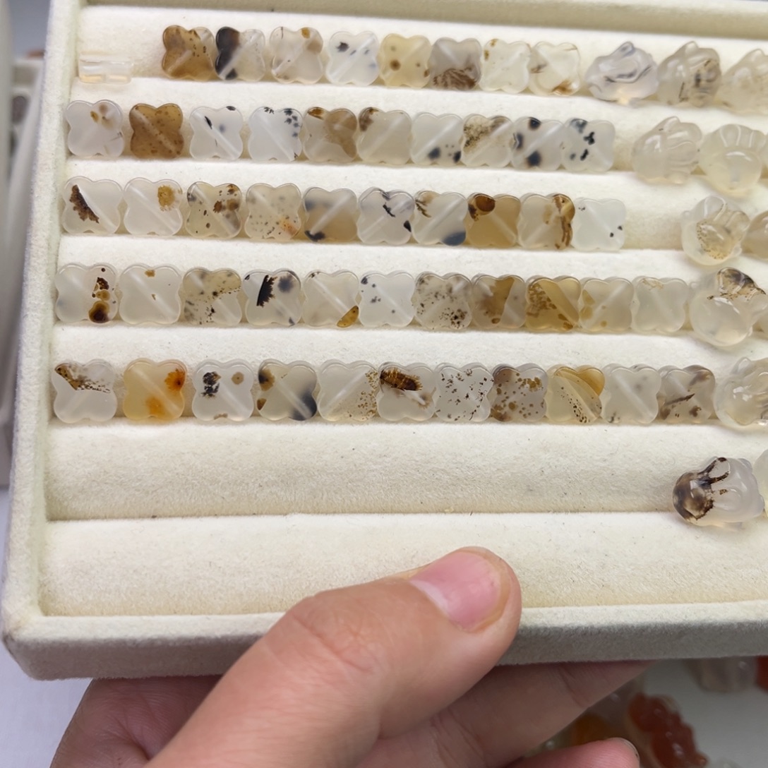 玛瑙/玉髓合金戒指四叶草