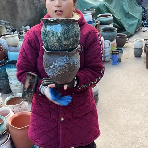 口19高19瑕疵盆子。