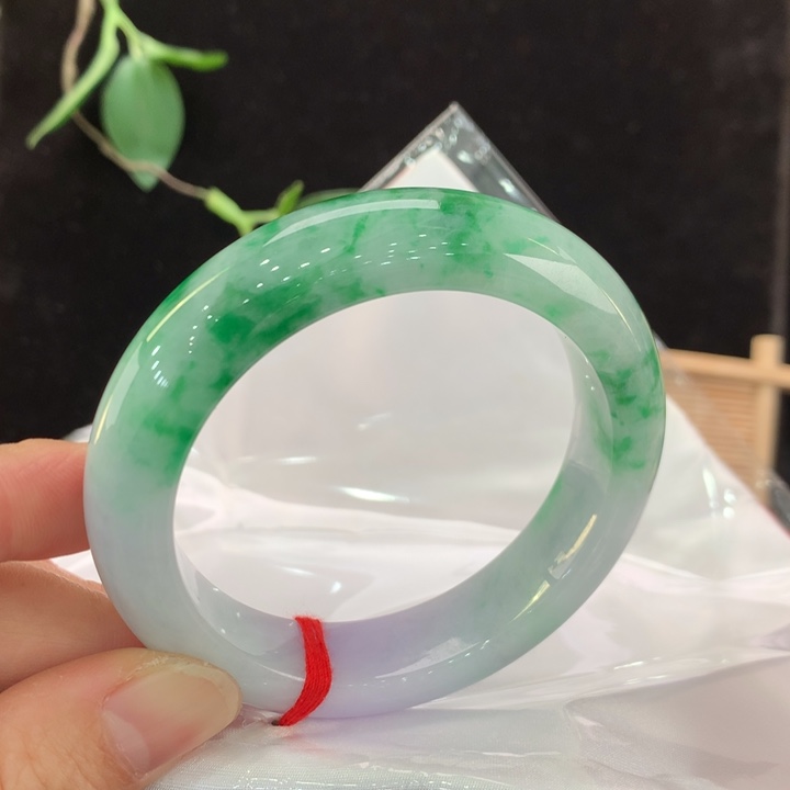 翡翠手镯未镶嵌111/1012