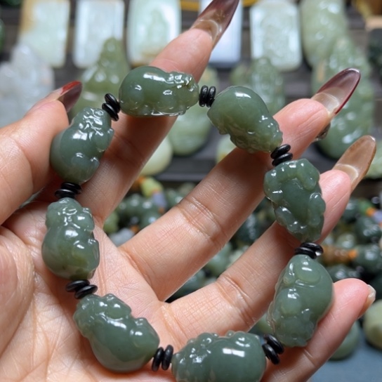 手串未镶嵌和田玉