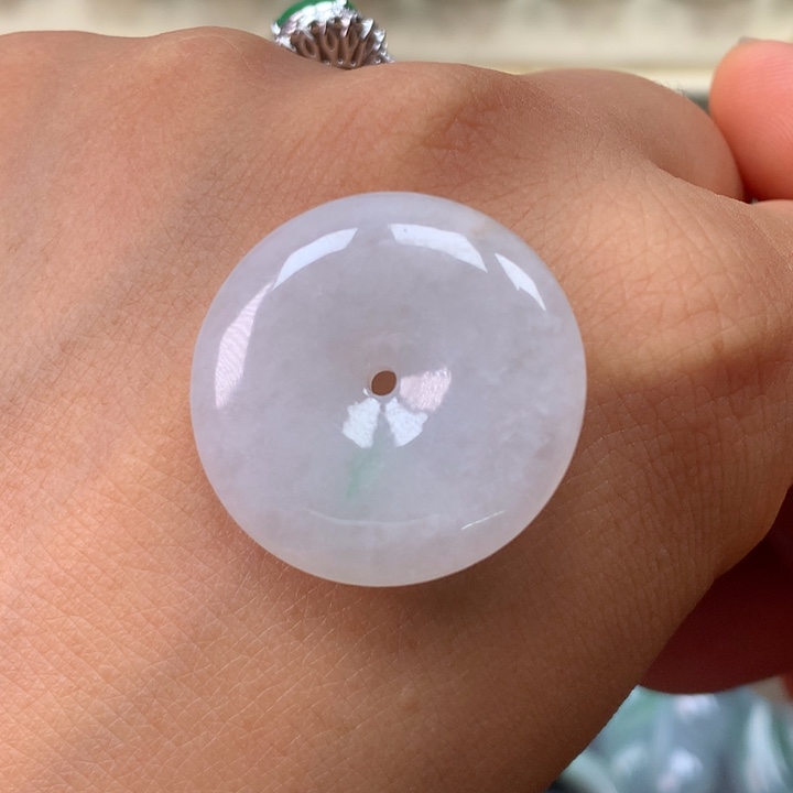 翡翠未镶嵌颈饰平安扣