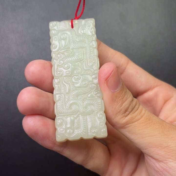 用***1和田玉未镶嵌颈饰