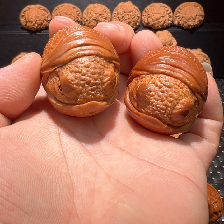 文玩核桃把件金蟾纳财