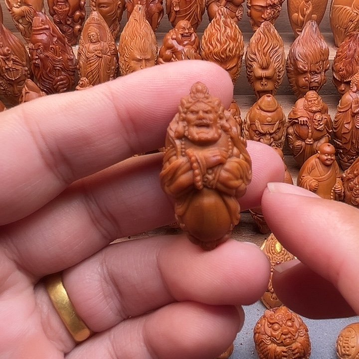 吊坠橄榄核20黄财神