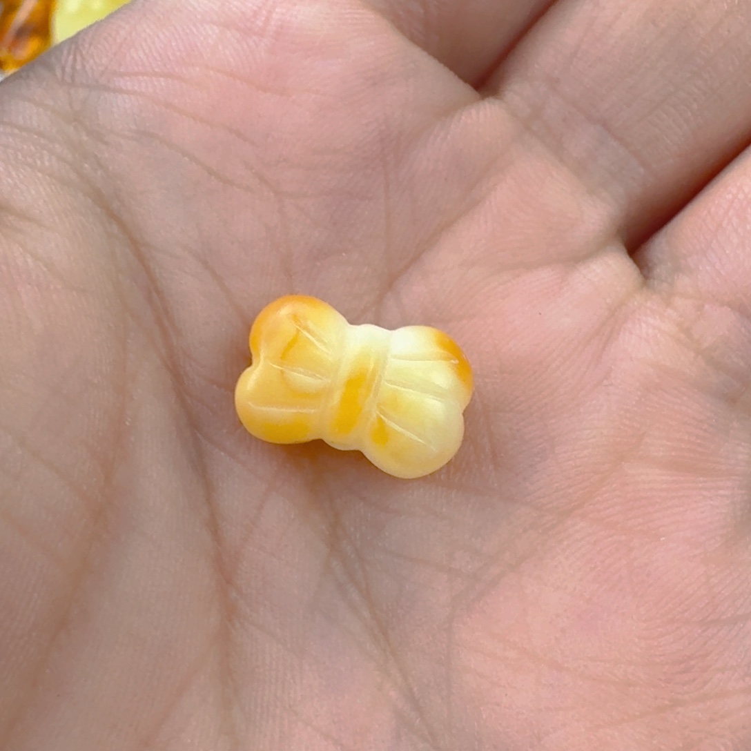 琥珀未镶嵌裸石全品 13.3×8.9×6.5mm