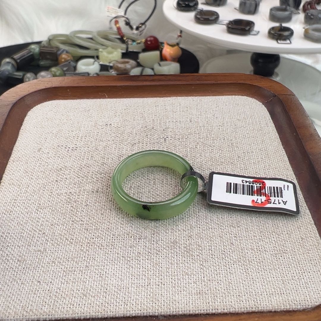 和田玉未镶嵌戒指w91碧玉圆条18.5不退换