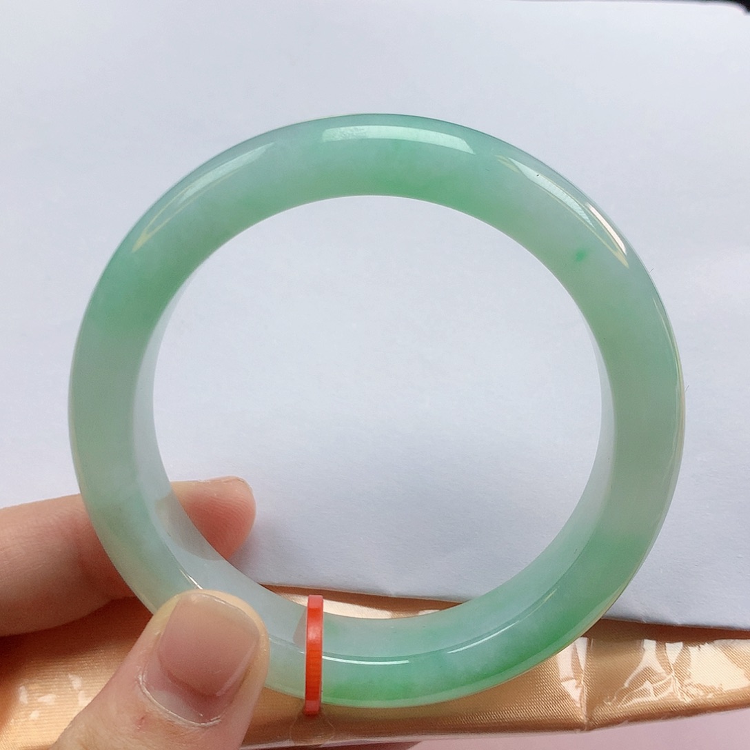 翡翠手镯未镶嵌56圈053098